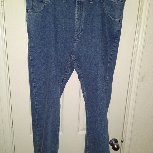 Wrangler Premium Quality Blue Medium Wash Denim Jeans Men's sz 44x30. - Picture 1 of 6